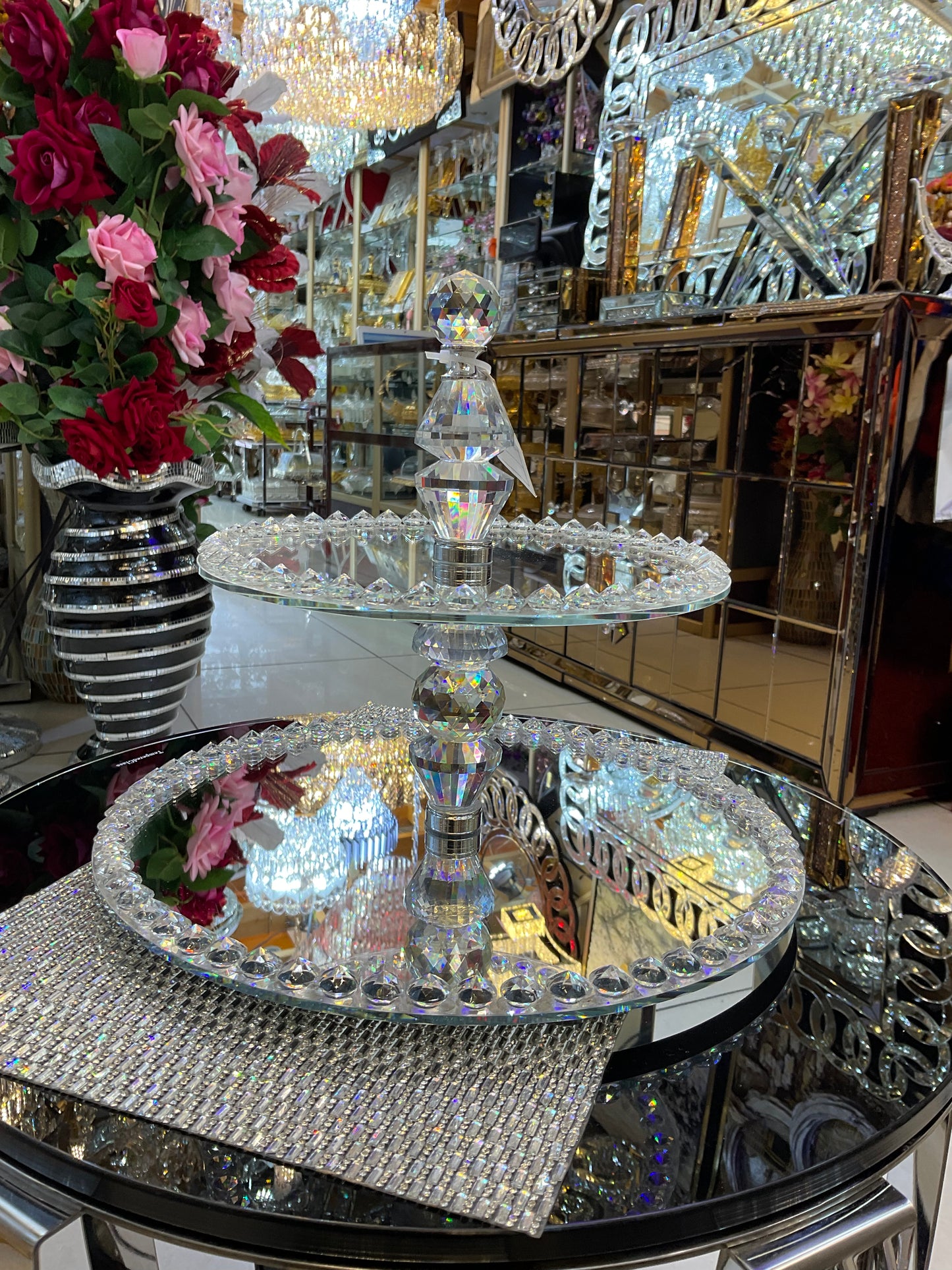 Round Cake stand/ cup cake holder