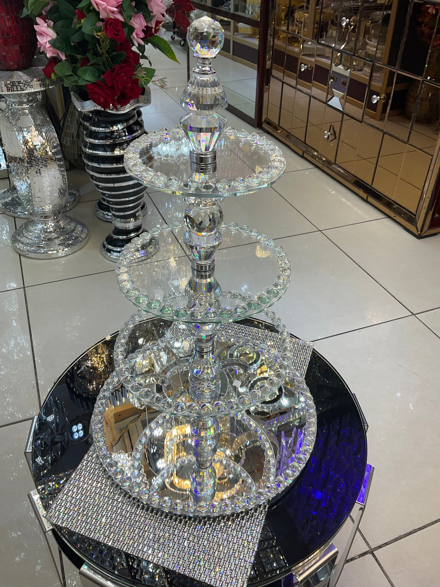 Round Cake stand/ cup cake holder