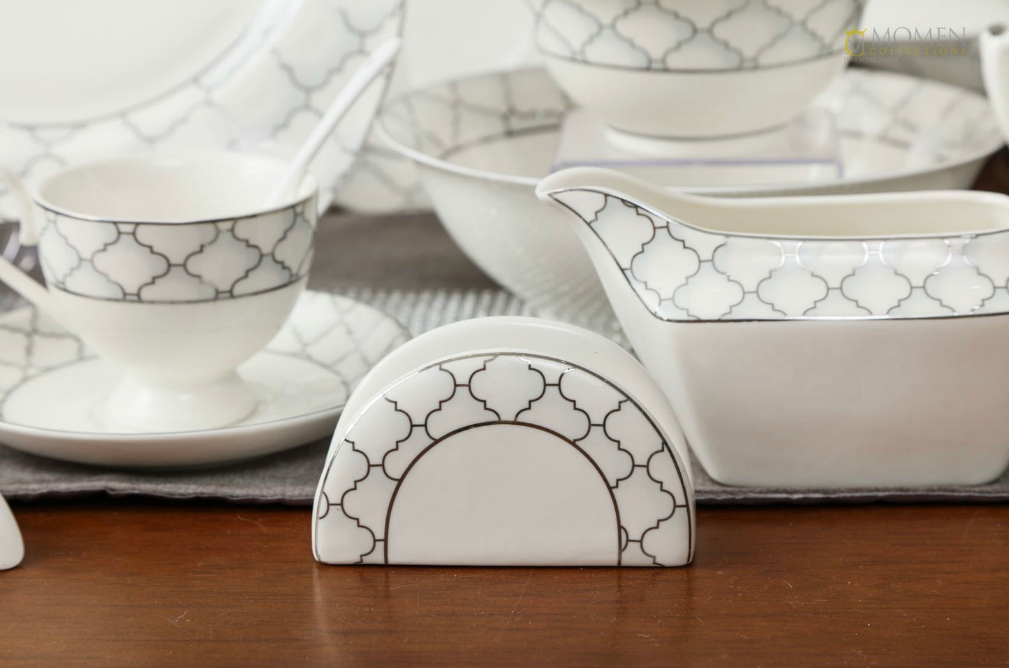 DINNER SET (square plates)