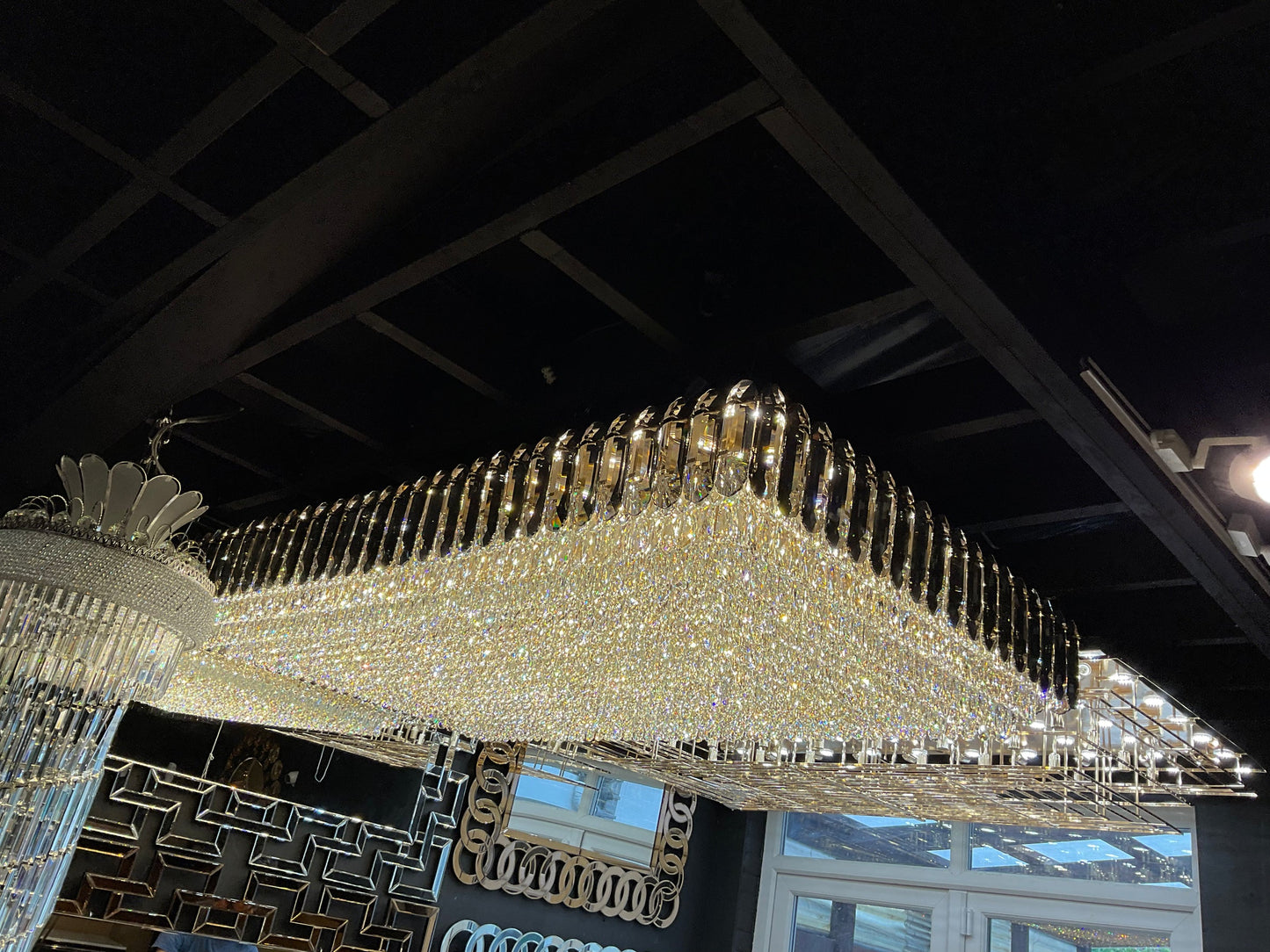 Flush mount chandelier (2000*1200m)