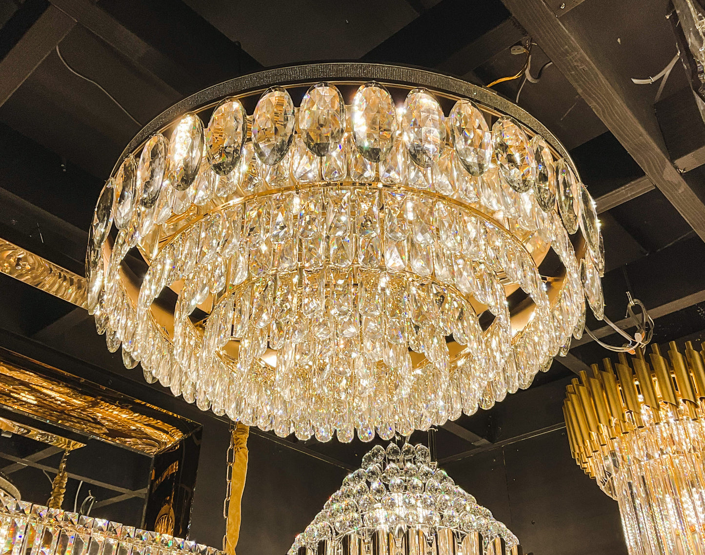 Flush mount chandelier (800D)