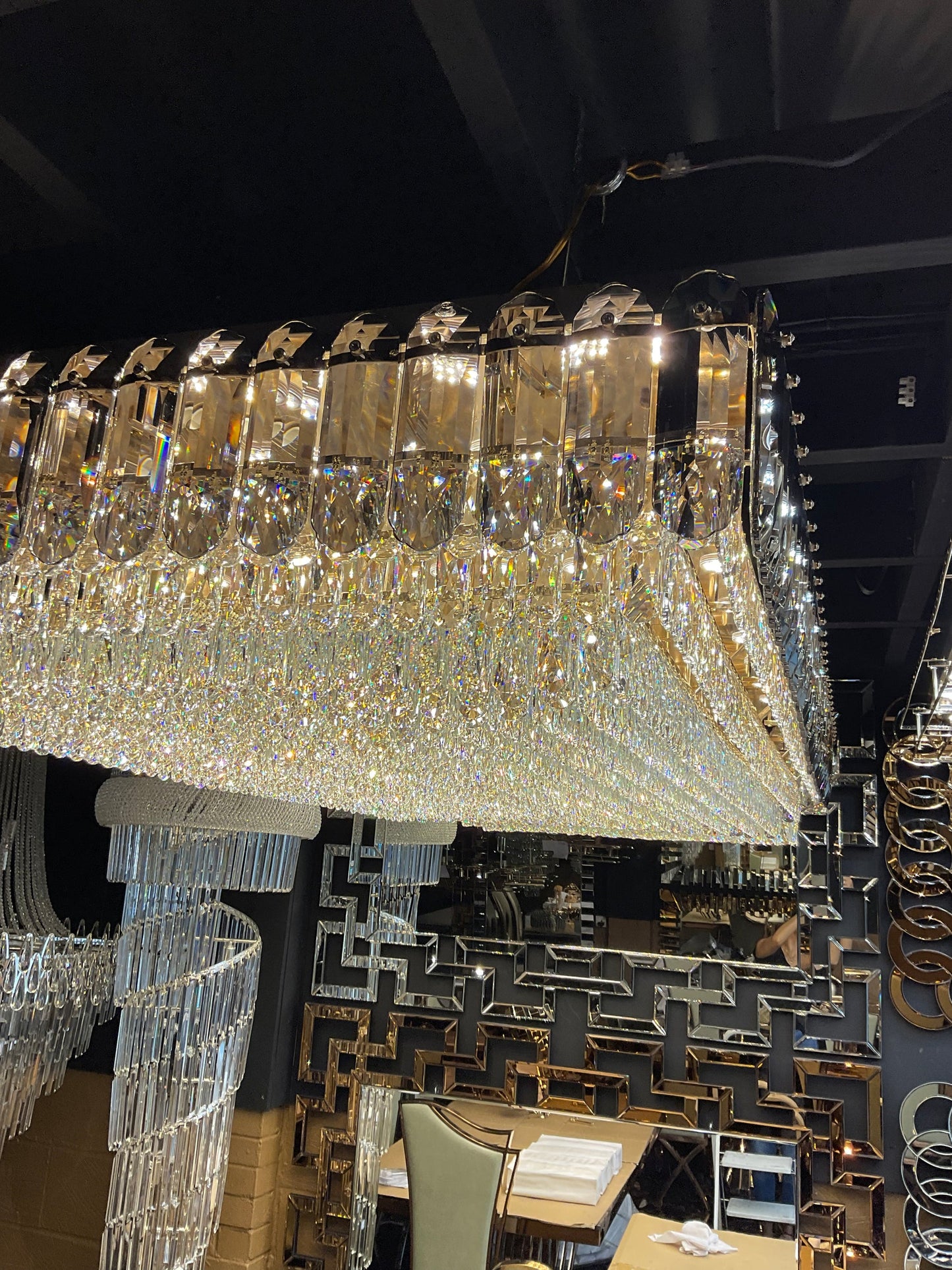 Flush mount chandelier (2000*1200m)