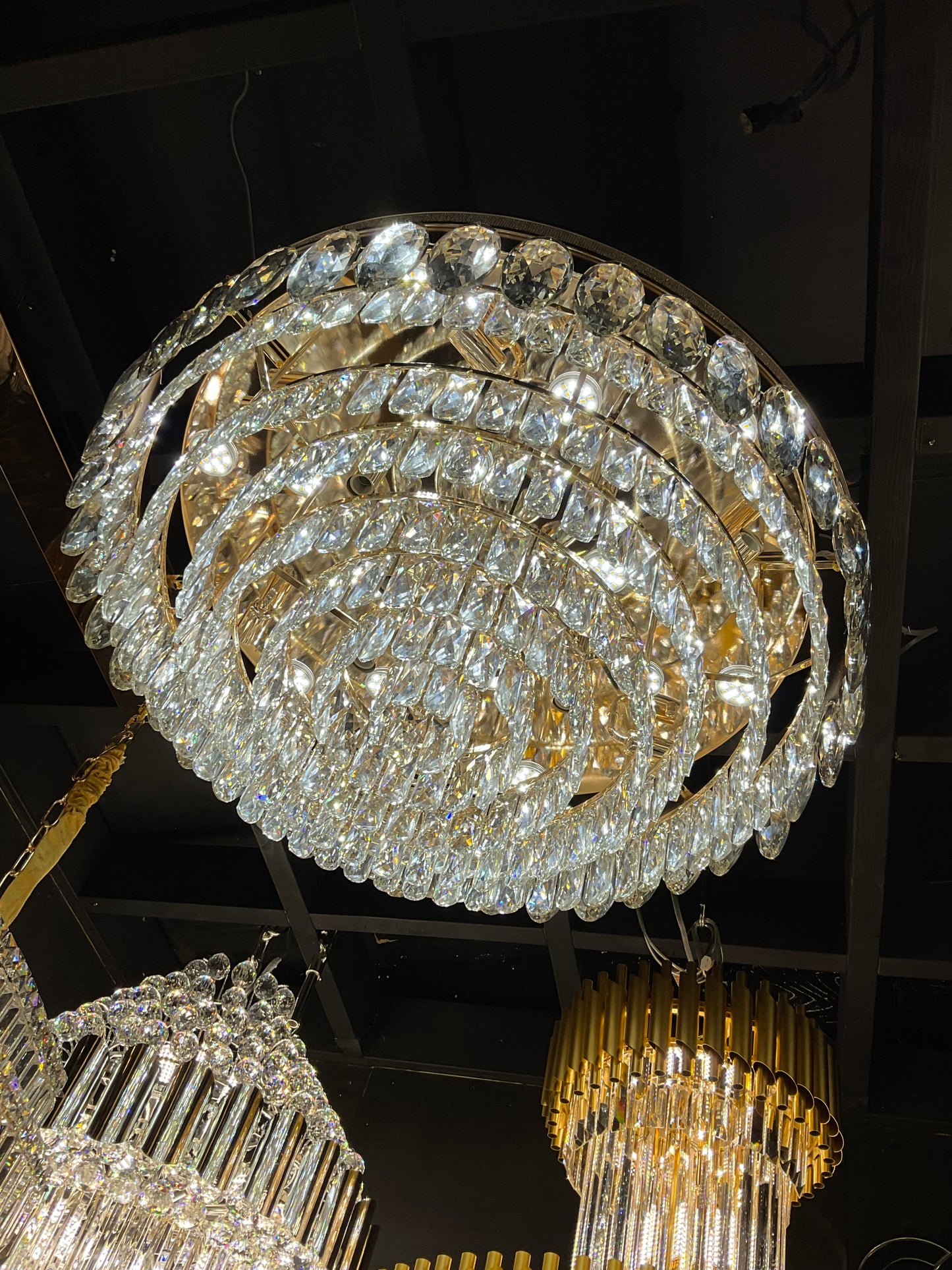 Flush mount chandelier (800D)