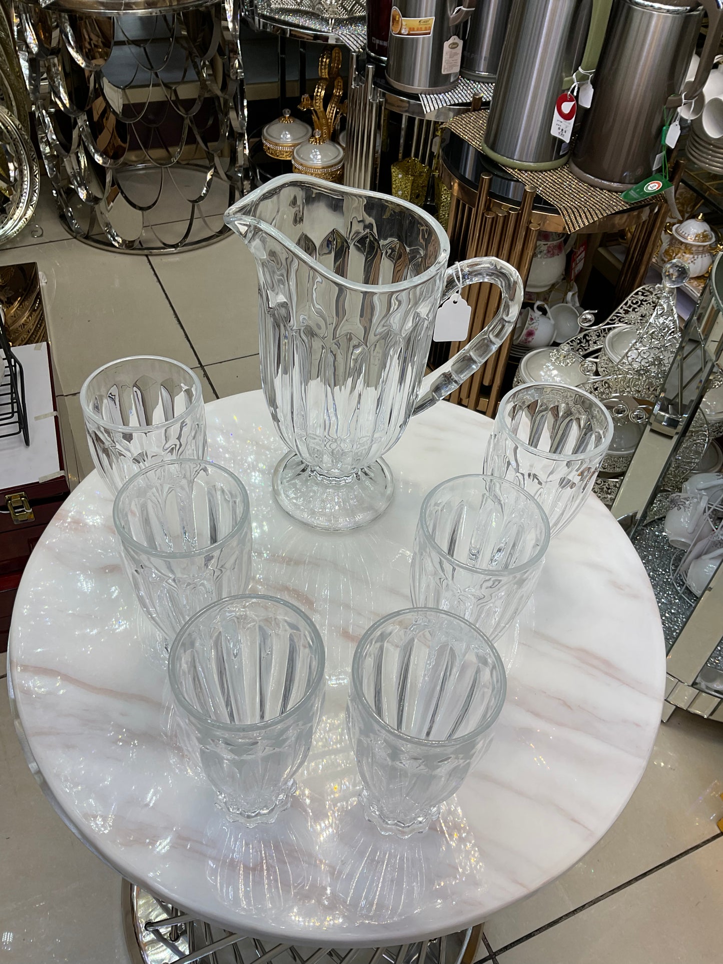 Water set, a jug and 6 glasses