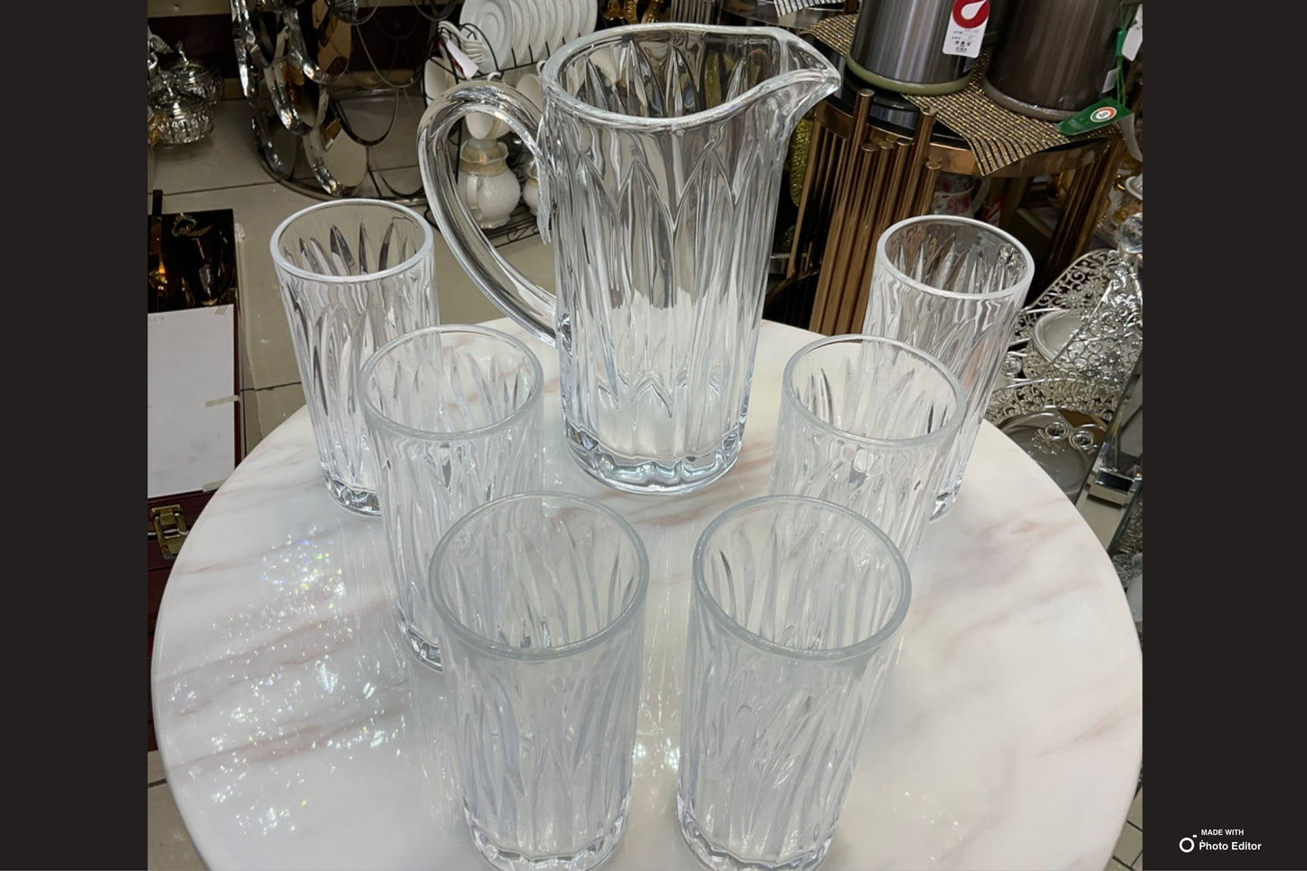 Water set, a jug and 6 glasses